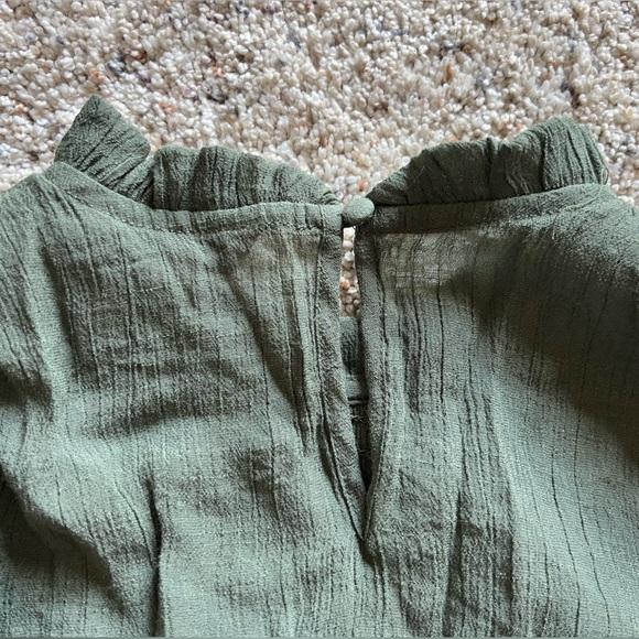 Women’s green blouse | Size M - Picture 4 of 4